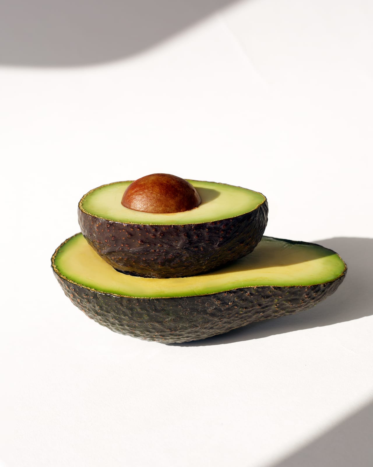 Macro de la etiqueta de una botella de aceite de oliva